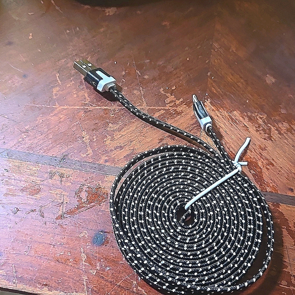 Flat beaded fast speed Chargers for Apple iPhone made by LG